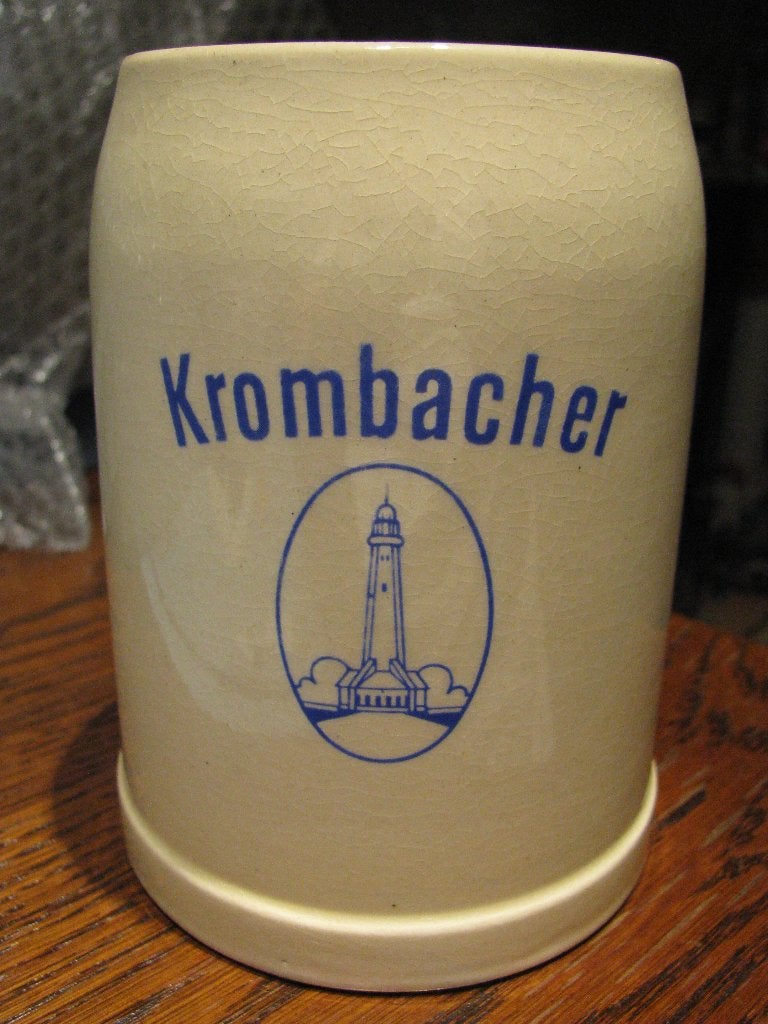 Oude bierbeker Krombacher Duits met Vuurtoren van 0,5l, Ophalen of Verzenden, Zo goed als nieuw, Pul(len)