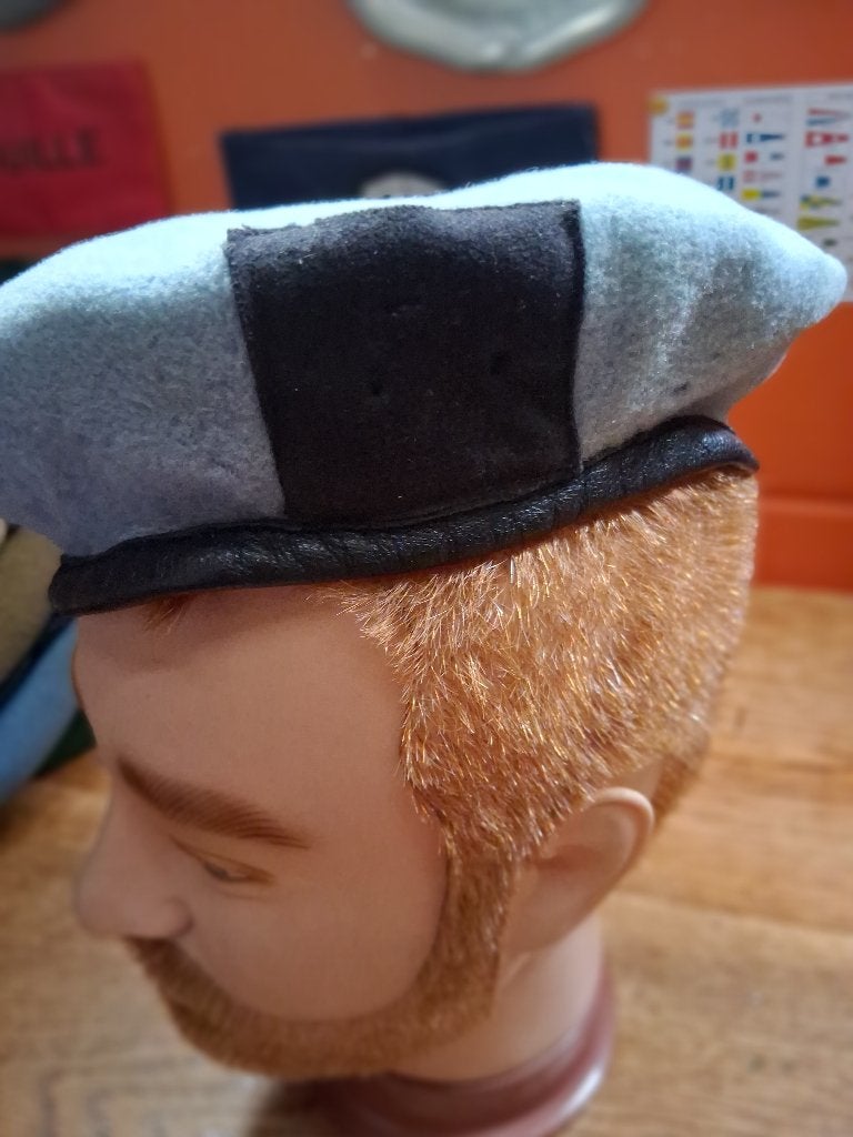 Béret bleu belge inconnu, Enlèvement ou Envoi, Armée de terre, Casque ou Béret