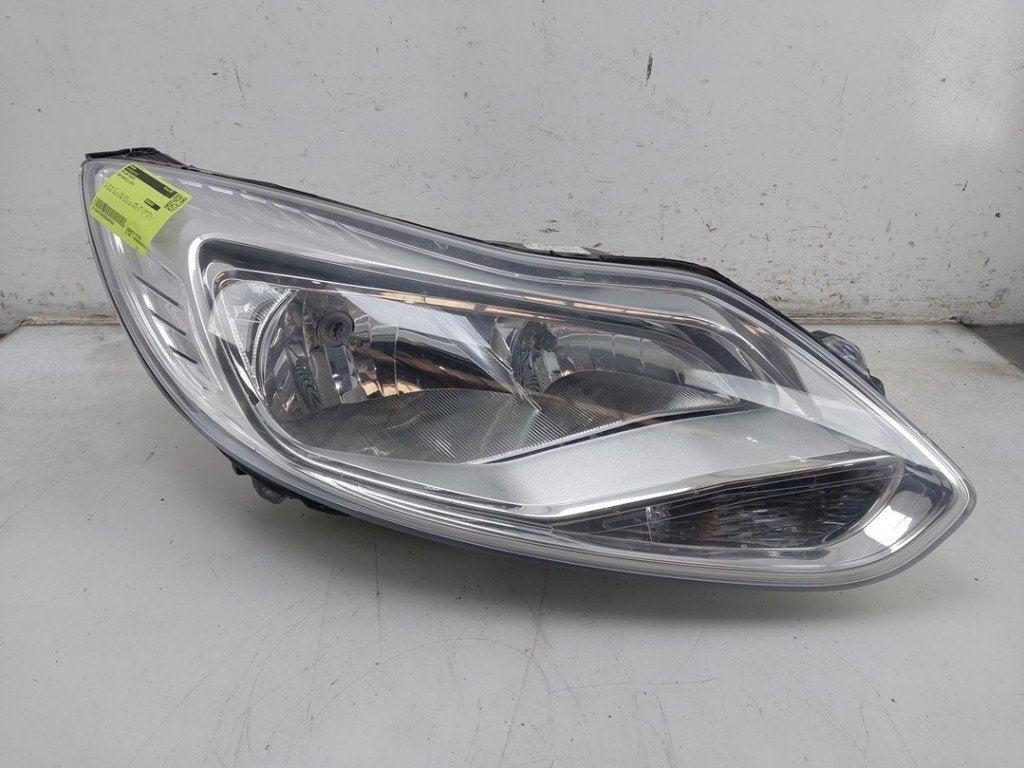 KOPLAMP RECHTS Ford Focus 3 (|1873925|BM5113W029NB|), Gebruikt, Henry-Ford-Straße  1
50735  Köln, DE, Ford-Werke GmbH, Kunden@ford.com