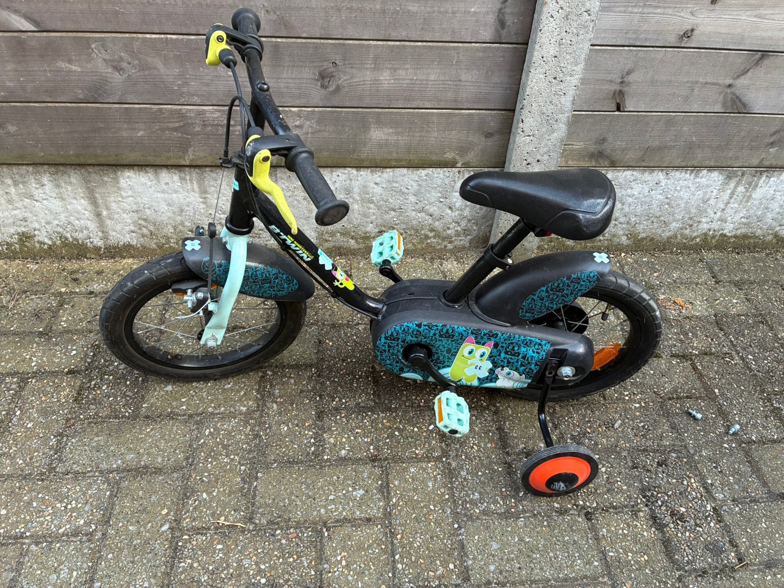 Btwin kinderfiets 12inch, Fietsen en Brommers, Ophalen, Zo goed als nieuw