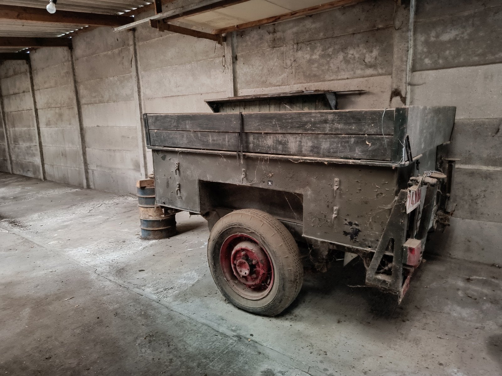 Leger kar / aanhangwagen / barn find - schuurvondst, Ophalen