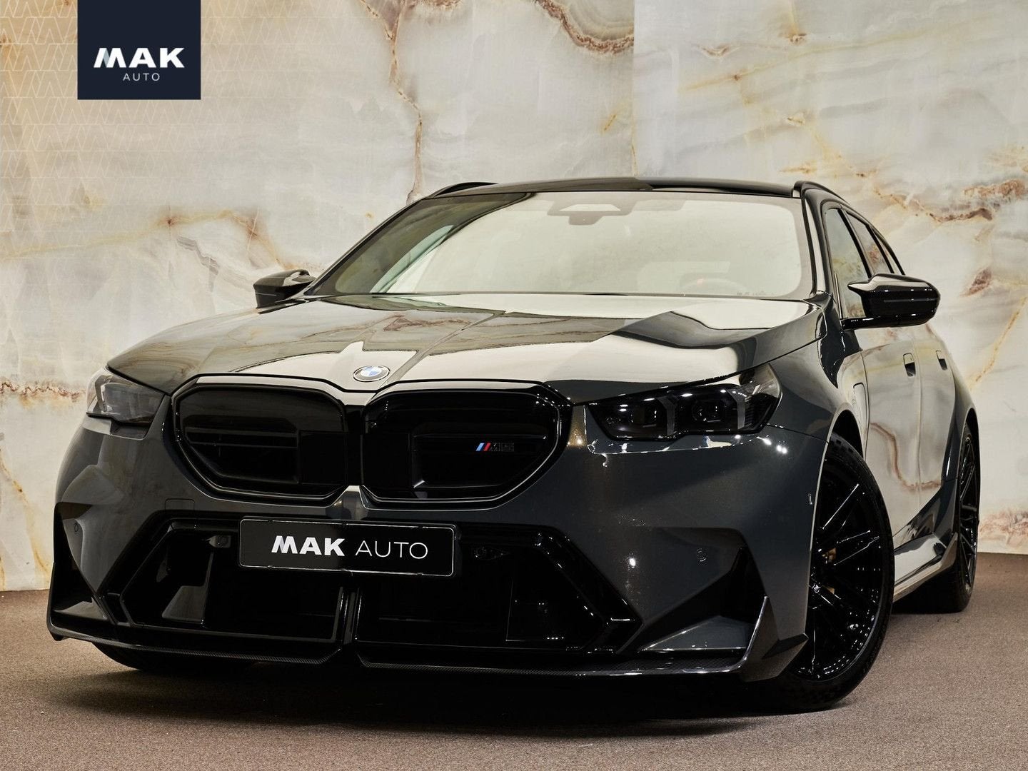BMW M5 Touring V8 M Hybrid , Akrapovič, M Performance, Sonde, Autos, BMW, Argent ou Gris, 22 kWh, Entreprise, Automatique