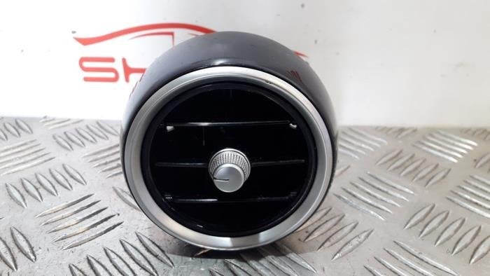 Luchtrooster Dashboard van een Mercedes C-Klasse, Gebruikt, -, Ophalen of Verzenden, -