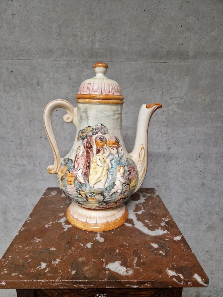 Cruche en céramique, Enlèvement