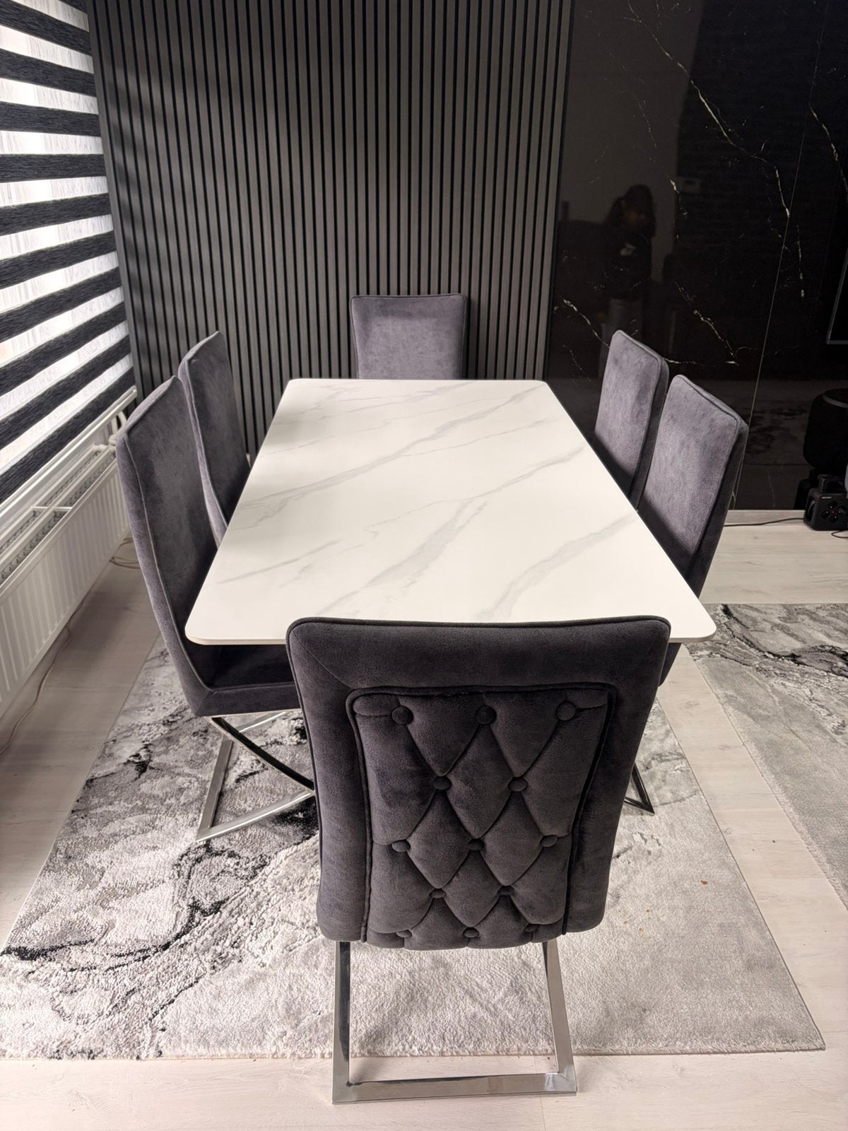 Salon zetels + eettafel met 6 stuulen + salontafel + tv kast, Ophalen, Zo goed als nieuw