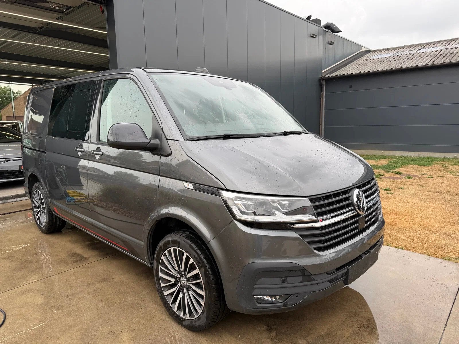 Volkswagen T6 TRANSPORTER Dubbele Cabine 5 zitplaatsen Licht, Automaat, Adaptive Cruise Control, Stof, Gebruikt