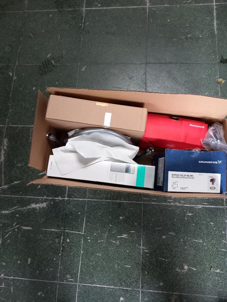 allerhande sanitaire onderdelen, Ophalen, Nieuw, Chroom, Kraan