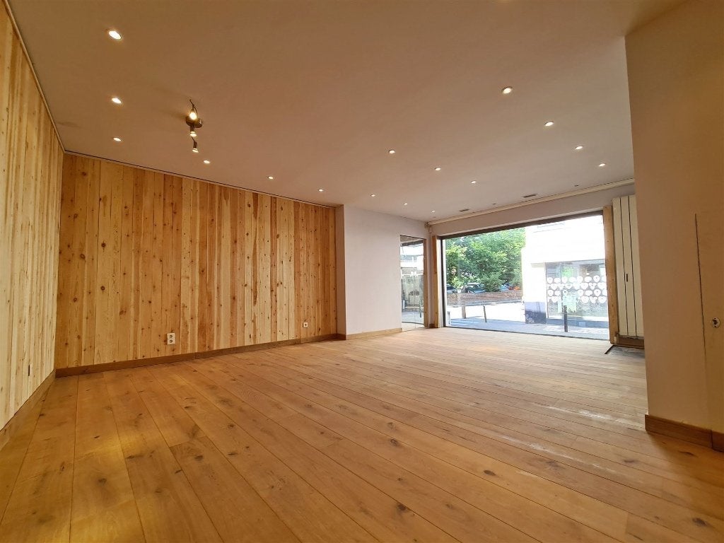 Zakelijk 42 m² — Voetgangerscentrum Wavre — Gerenoveerd 2024, Immo, Provincie Waals-Brabant, Overige soorten, Direct bij eigenaar