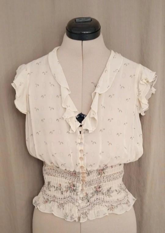 Heerlijke Caroll blouse maat 36-38 in lichte crèmekleurige c, Kleding | Dames, Overige kleuren, Nieuw, Ophalen of Verzenden, CAROLL