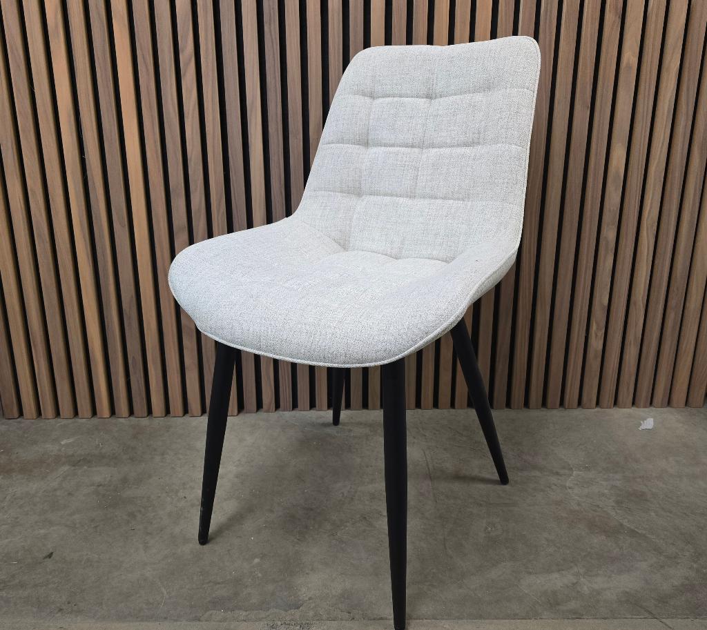 Nieuwe Stoelen Brooke Witte stof (18x beschikbaar), Huis en Inrichting, Stoelen, Ophalen of Verzenden, Zo goed als nieuw