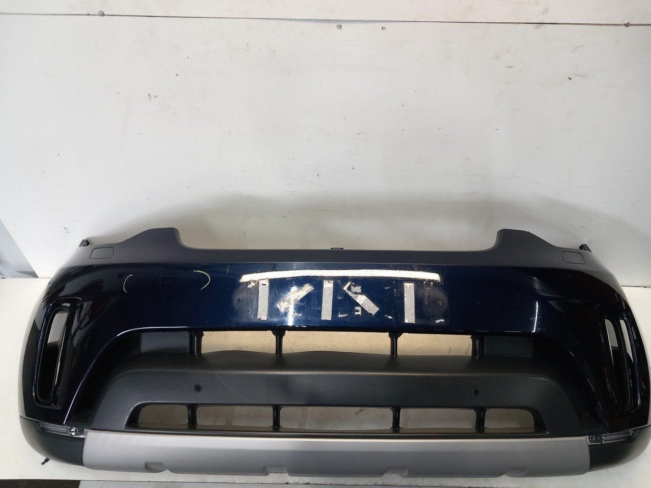 Bumper voor Land Rover Discovery, Onderdelen@venauto.nl, Van der Ven Autorecycling B.V., Ettenseweg 76, 4706 PB Roosendaal, The Netherlands