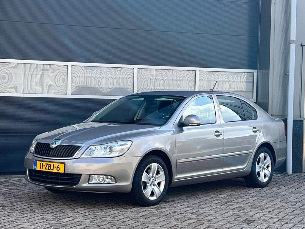 Skoda Octavia 1.2 TSI Ambition Business Line bj.2012 Navi|Cl, Beige, Grijs, Onderhoudsboekje, Octavia