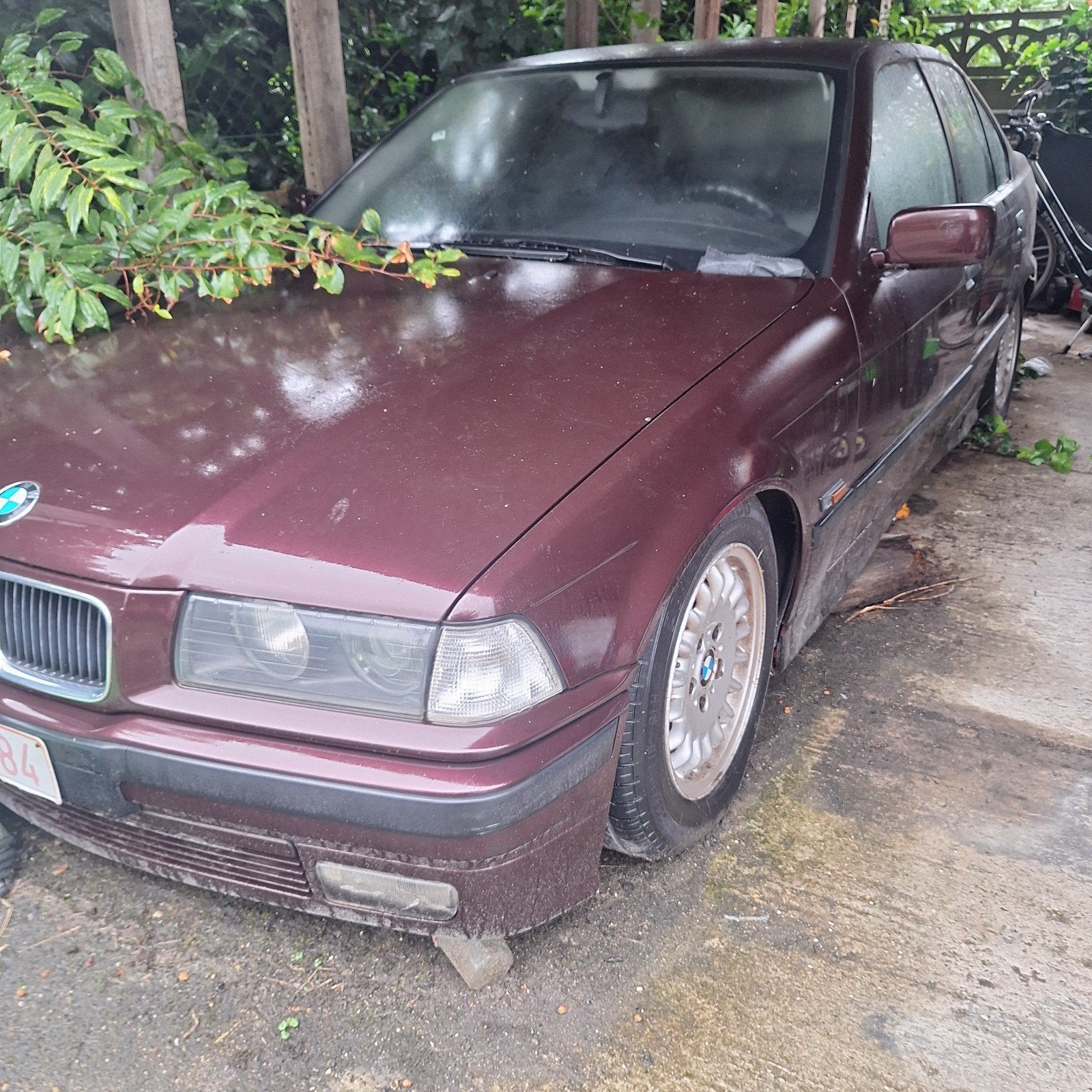 bmw 320i sedan, Ophalen, BMW