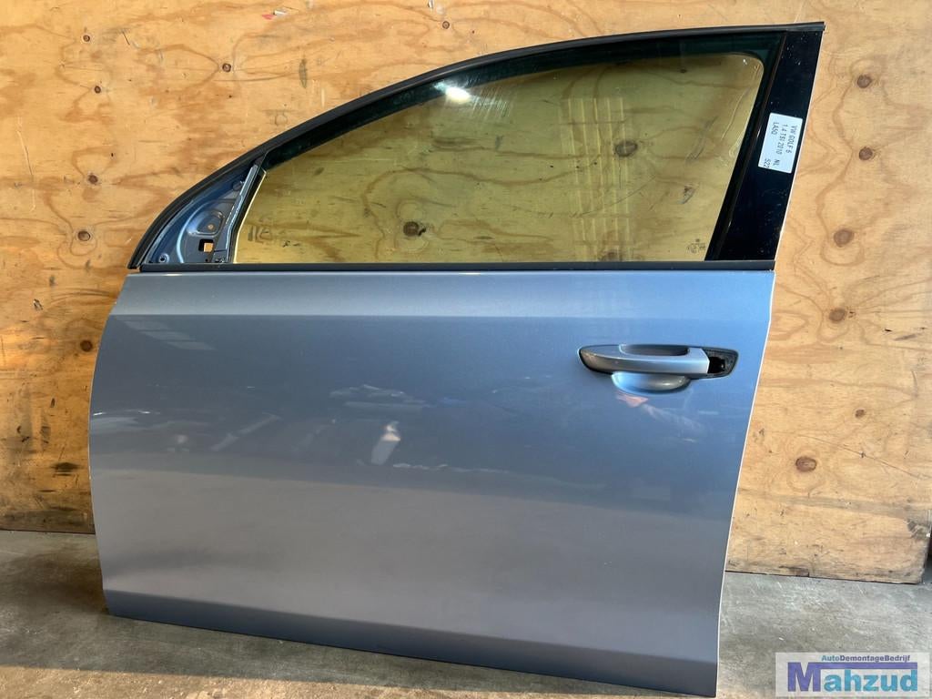 VW GOLF 6 licht Blauw LA5Q links voor deur portier 2009-2013, Auto-onderdelen, Gebruikt, Volkswagen AG, Vw@volkswagen.de, Berliner Ring 2
38440  Wolfsburg, DE