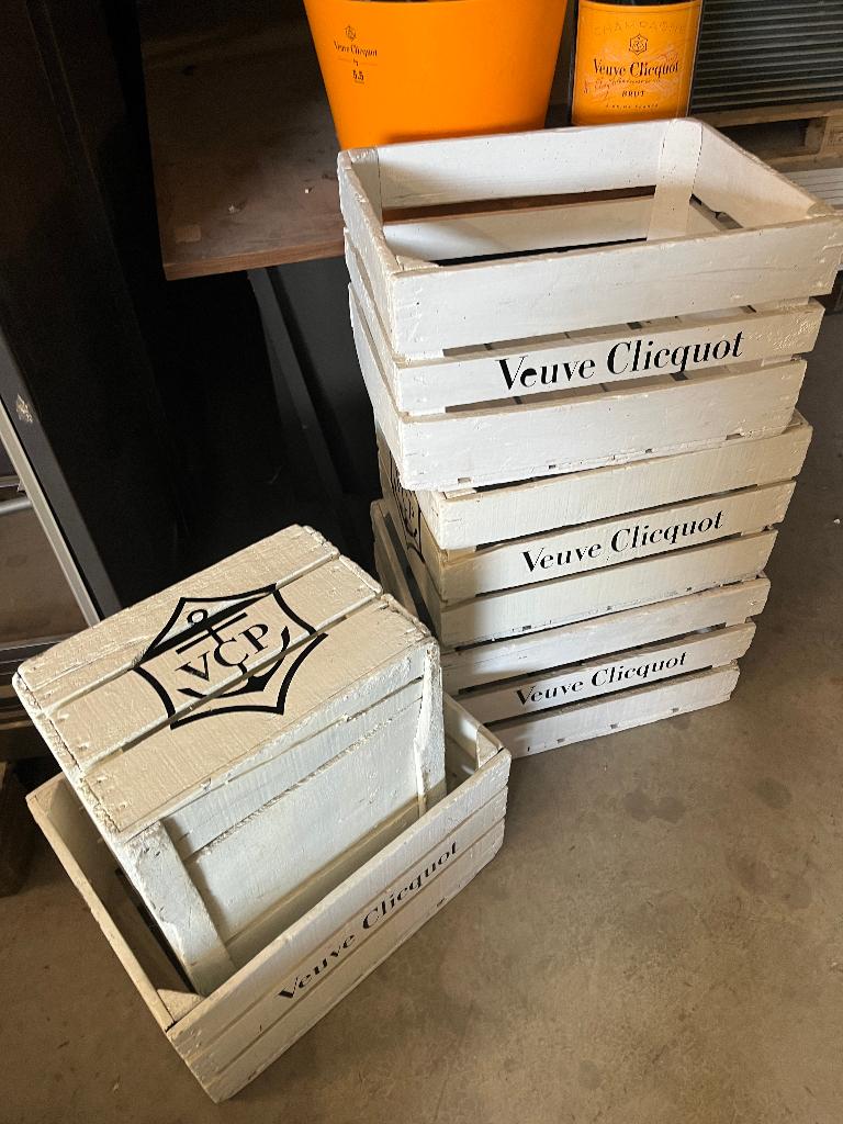 Houten bakken Veuve Cliquot, Verzamelen, Wijnen, Ophalen, Gebruikt, Frankrijk, Champagne