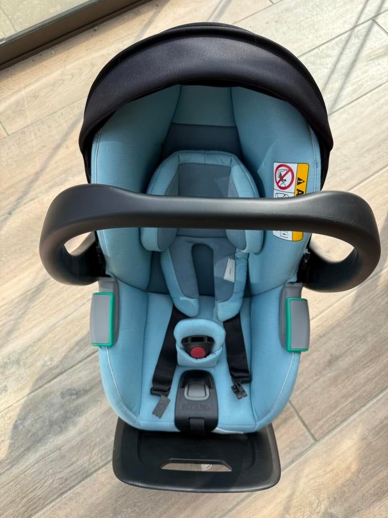Recaro baby autostoel met Isofix base – ongevalvrij, Enfants & Bébés, Enlèvement, Comme neuf, Isofix