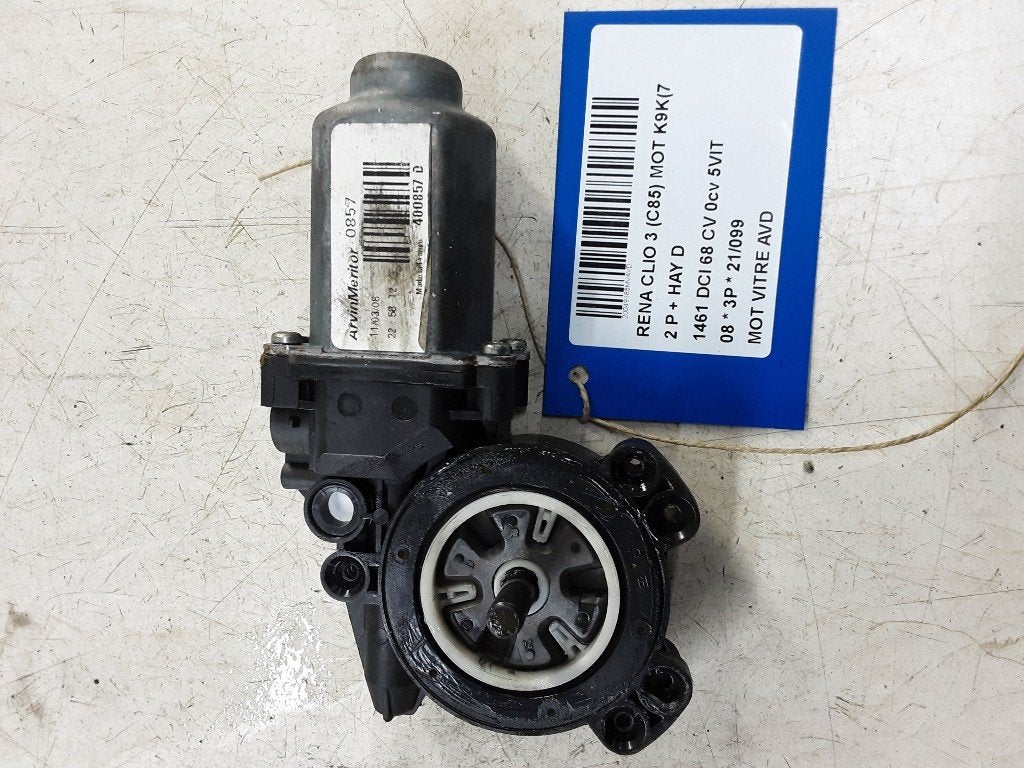 MOTEUR LEVE VITRE ELECTRIQUE AVANT DROIT Clio III (BR / CR), Utilisé, Avant, Renault