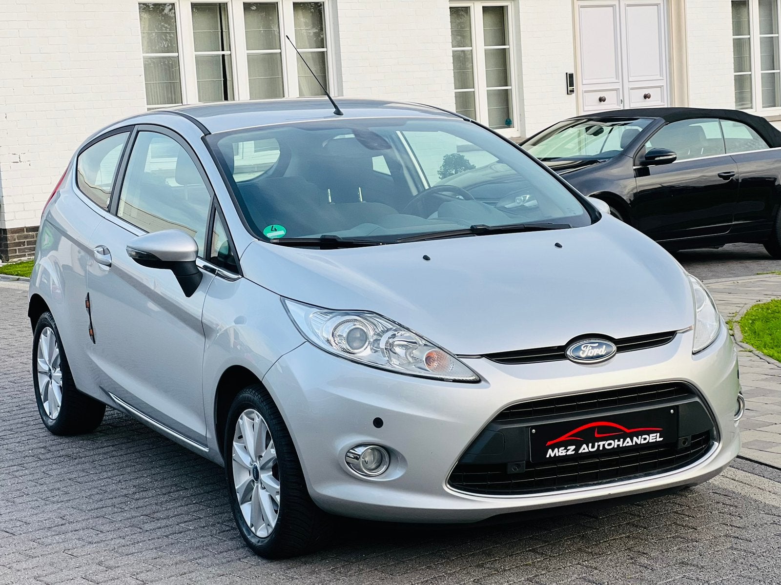 Ford Fiesta Ghia 1.25 // 65.000 Km // BENZINE // EURO 5, Luifel, https://public.car-pass.be/vhr/c8481f1b-43de-49ba-b8c2-47a2024f5f40