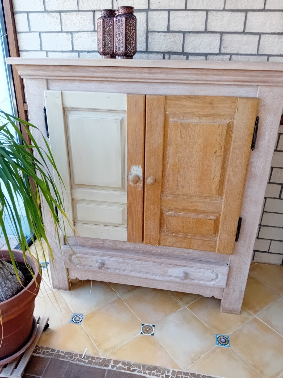 Armoire en chêne, Enlèvement
