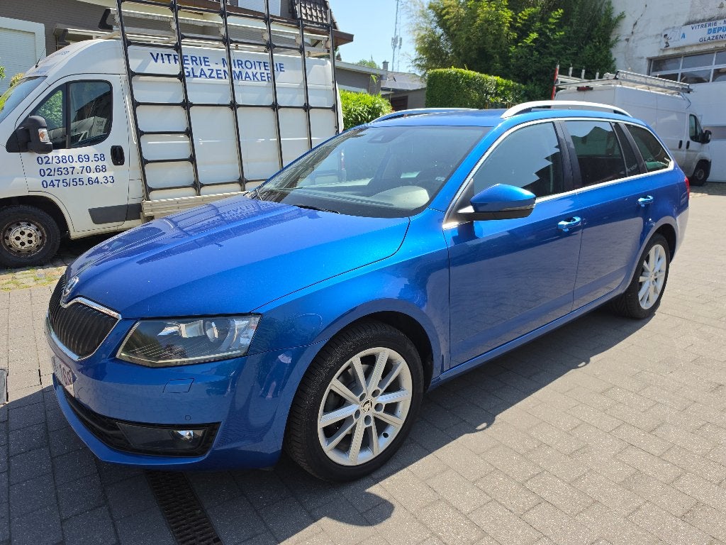 Skoda Octavia Break gps car-play automatique, Autos, Skoda, Achat, Euro 6, Noir, 5 portes