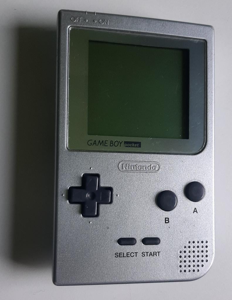 Nintendo Game Boy Pocket Silver, Games en Spelcomputers, Spelcomputers | Nintendo Game Boy, Ophalen of Verzenden, Gebruikt, Game Boy Pocket