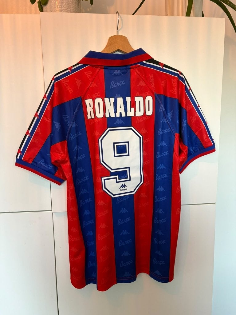 Ronaldo Nazàrio (R9) - Barcelona football shirt - L, Sport en Fitness, Maat L, Ophalen, Zo goed als nieuw, Shirt