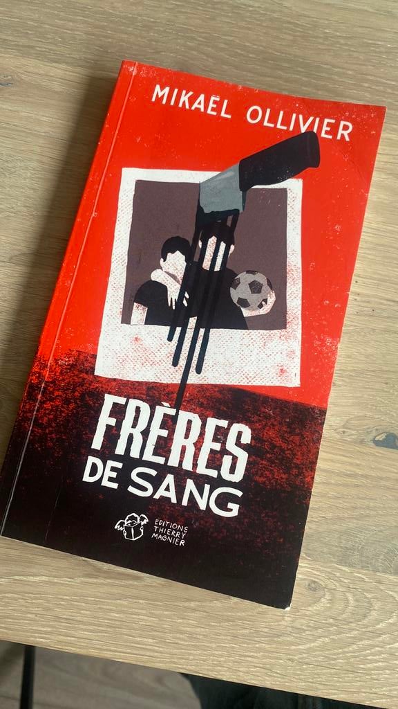 Frères de sang Mikael Ollivier, Boeken, Ophalen, Zo goed als nieuw