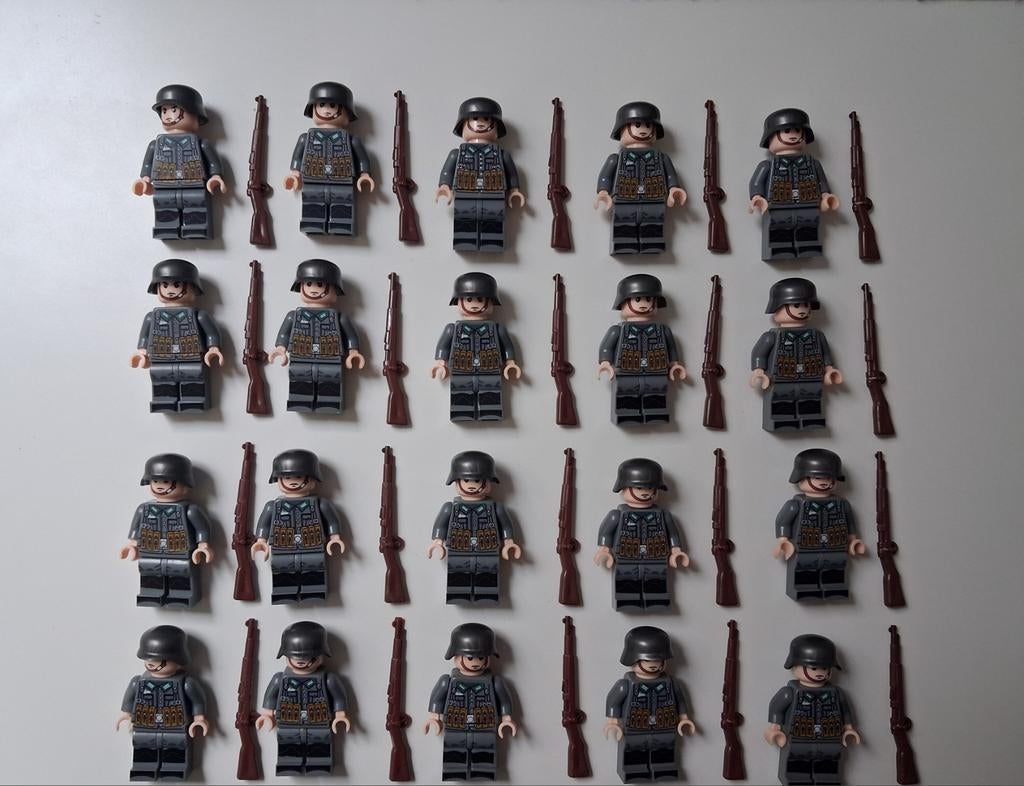 20 Duitse Soldaten, Verzamelen, Militaria | Tweede Wereldoorlog, Ophalen of Verzenden