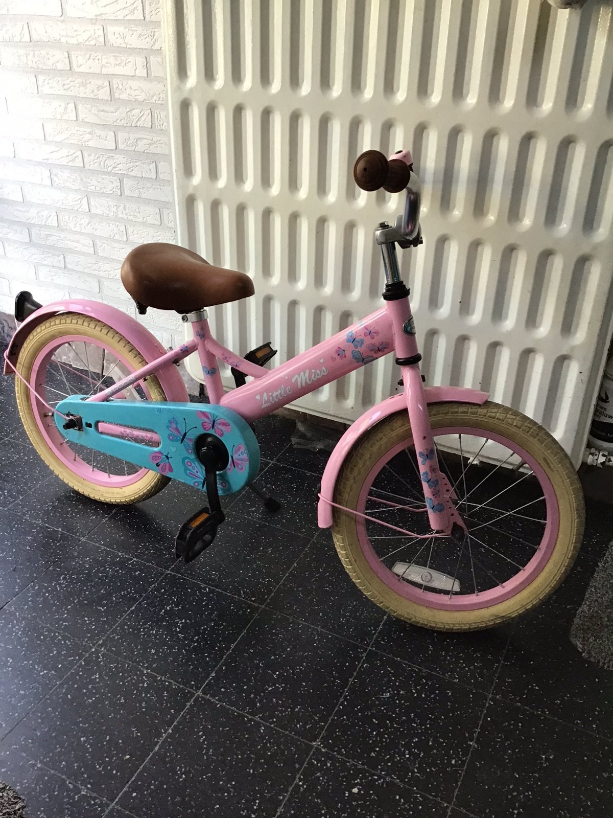 Roze kindefiets 16 inch, Fietsen en Brommers, Ophalen, Zo goed als nieuw, 16 inch