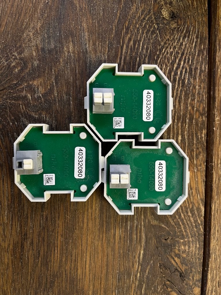 Niko - Home control - platine murale multiple - 550-14090, Doe-het-zelf en Bouw, Ophalen, Nieuw