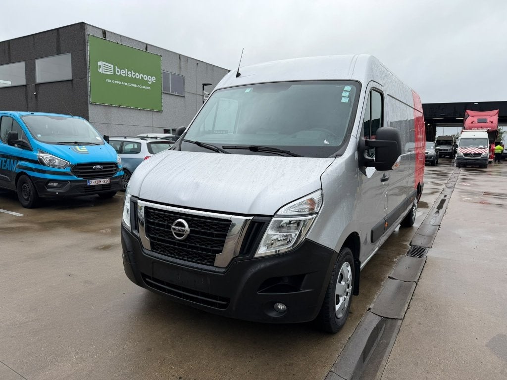 Nissan Interstar (Stock ID 40401) — 3