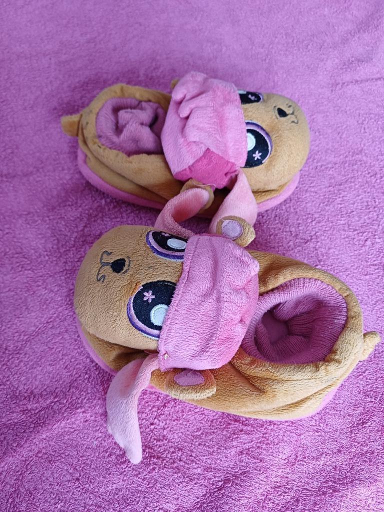 pantoufle Petshop pointure 31, Enlèvement ou Envoi, Comme neuf, Autres types, Fille