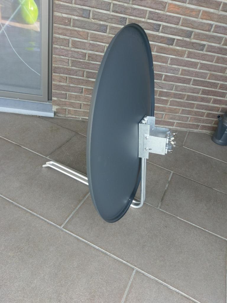 parabole 850mm, Ophalen, Zo goed als nieuw, (Schotel)antenne, Overige merken