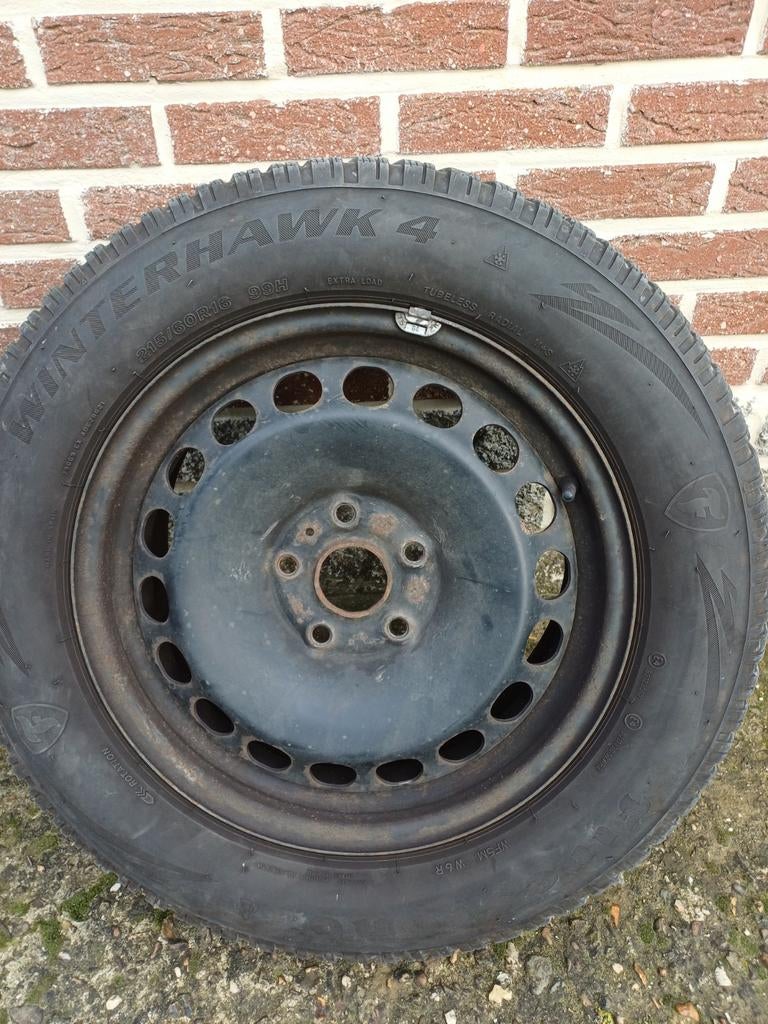 Op de Skoda Superb werden 4 stalen R16-velgen als winterset, Ophalen, Gebruikt, Velg(en), 16 inch