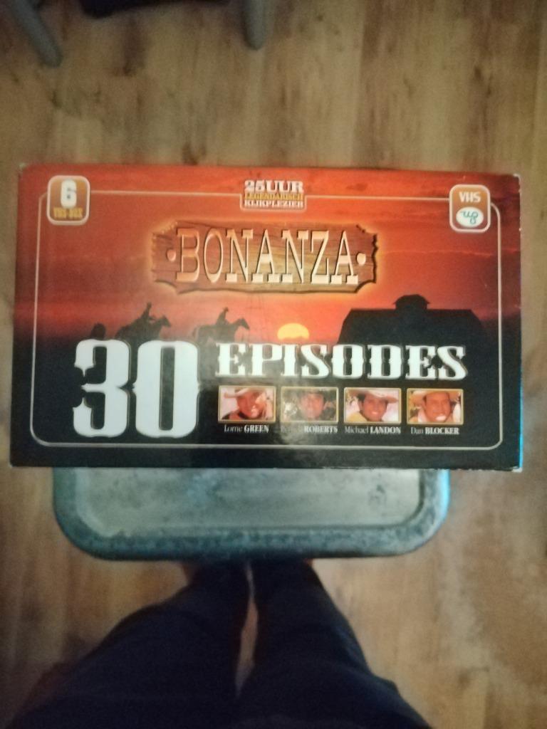VHS box Bonanza, Cd's en Dvd's, VHS | Documentaire, Tv en Muziek, Zo goed als nieuw, Tv-serie of Tv-programma, Alle leeftijden