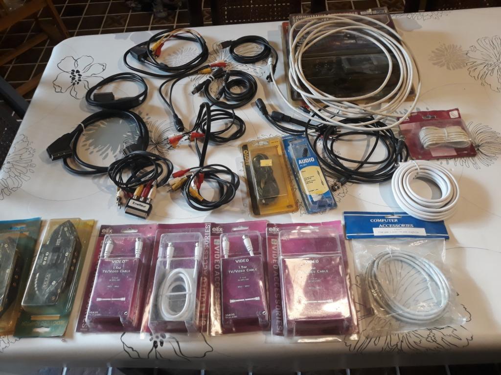 Lot de cables video, TV, Hi-fi & Vidéo, Enlèvement ou Envoi, Neuf, Moins de 2 mètres, Autres câbles