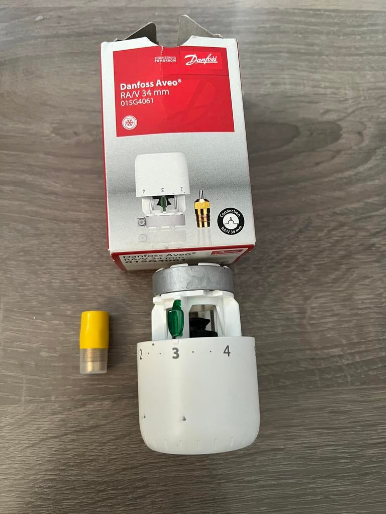 2 vannes thermostatique Danfoss, Doe-het-zelf en Bouw, Ophalen, Nieuw