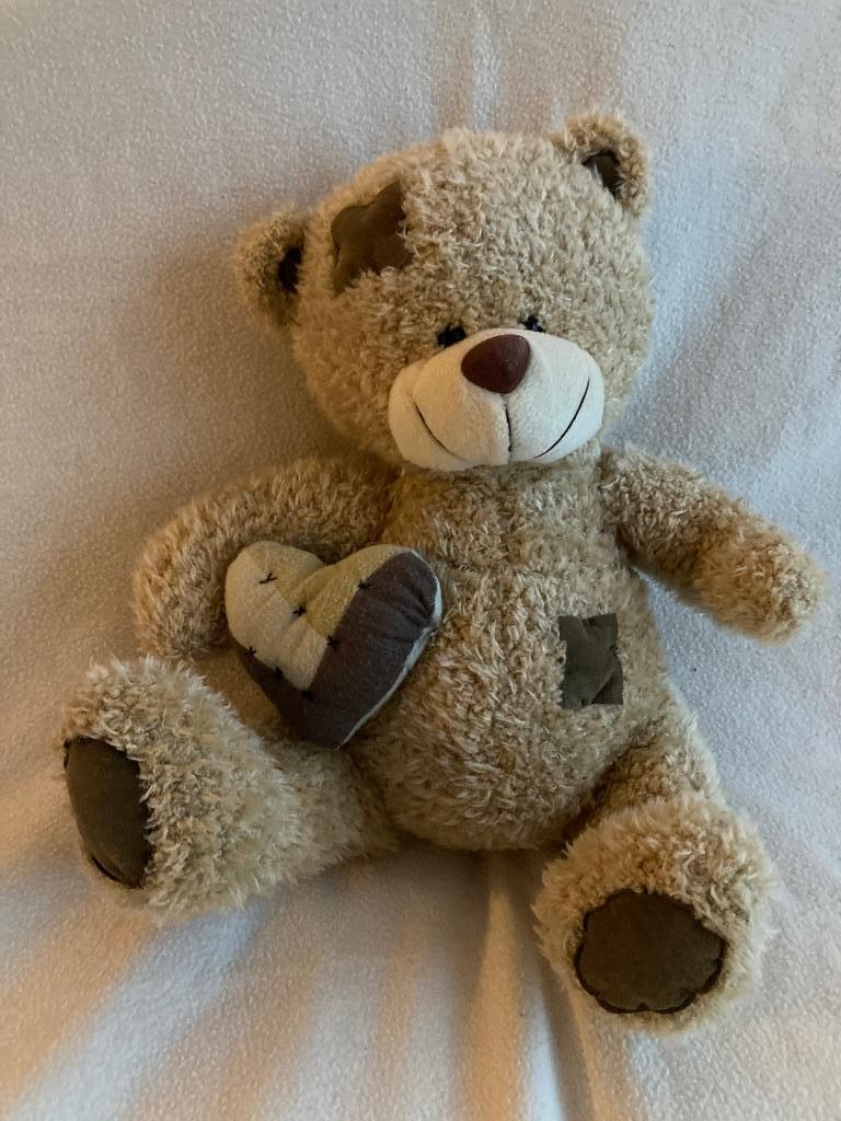 Valentijn hartjes knuffel bruine beer vintage, Kinderen en Baby's, Speelgoed | Knuffels en Pluche, Ophalen of Verzenden, Zo goed als nieuw