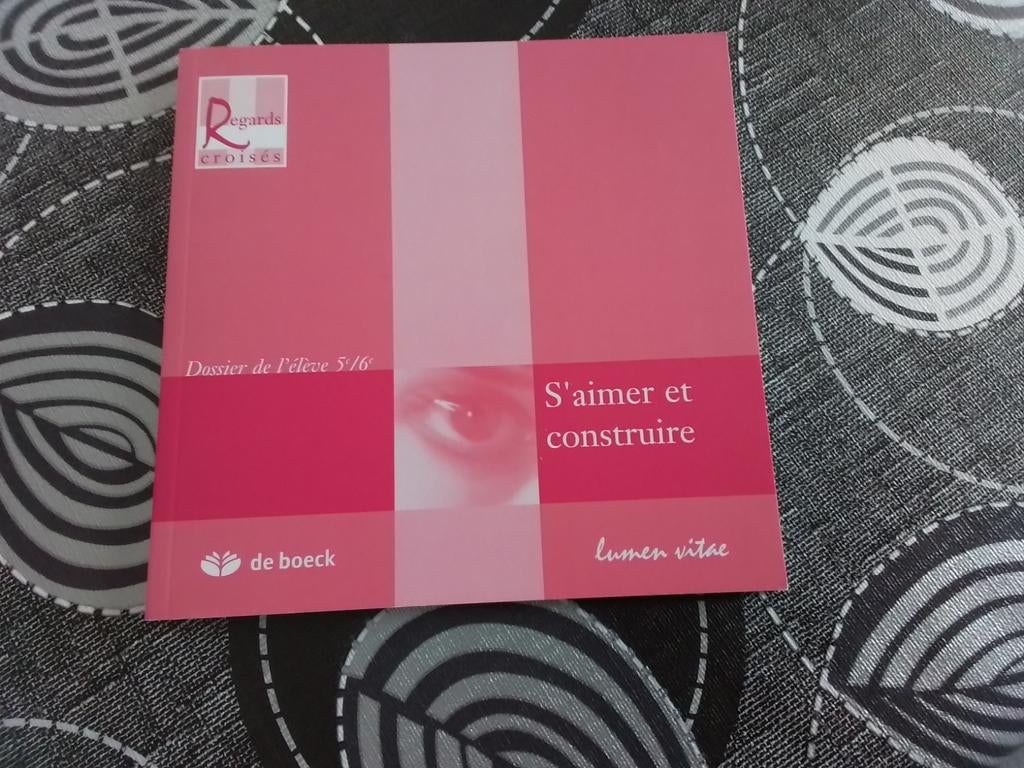 Livre s aimer et construire. Regards croisés., Ophalen, Nieuw