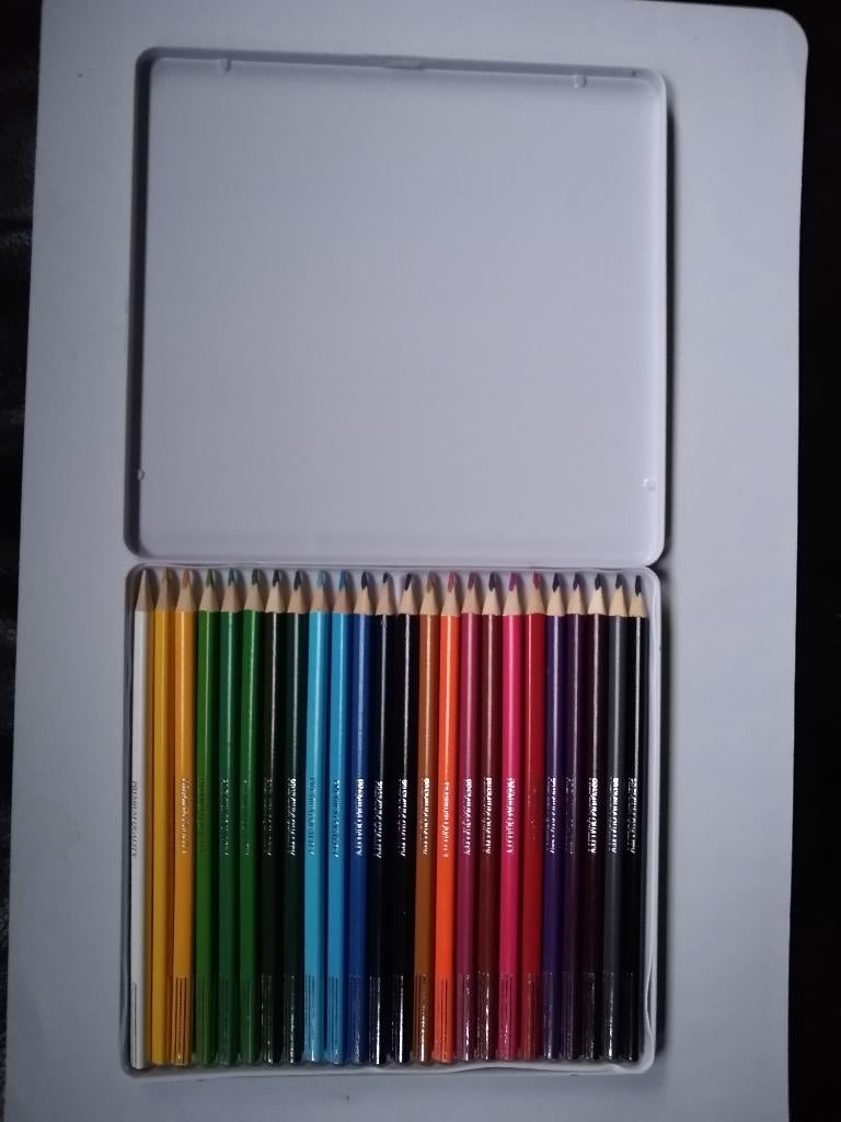 24 crayons de couleur dans boîte, qualité supérieure-NOUVEAU, Enlèvement, Neuf, Crayon ou Feutre