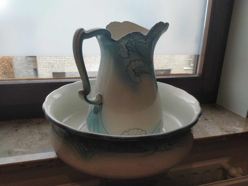 Lavabo ancien, Enlèvement