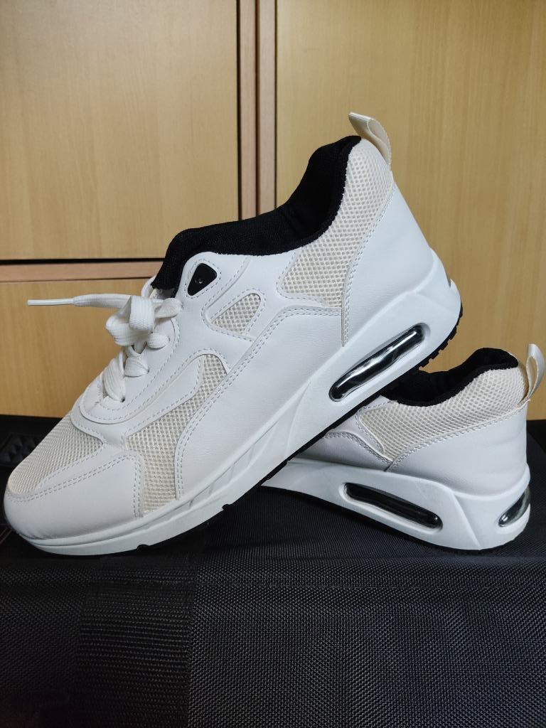 Baskets pour hommes. Taille 43, Enlèvement ou Envoi, Neuf, Chaussures