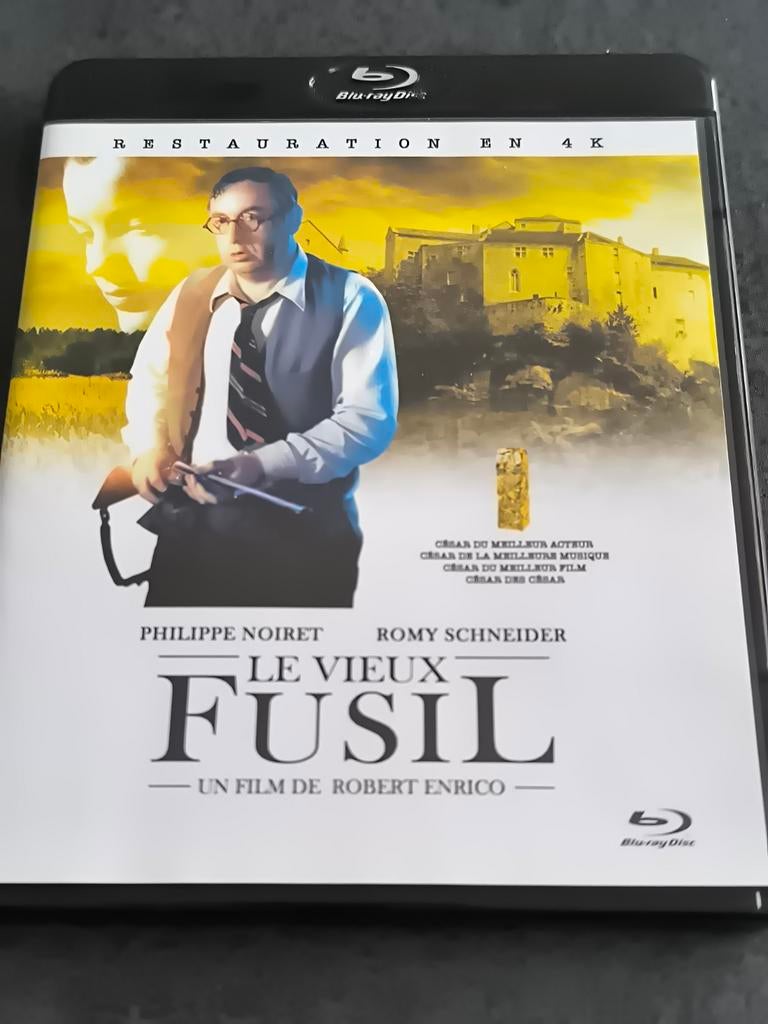 Blu ray Le vieux fusil, Philippe Noiret, Romy Schneider, CD & DVD, Blu-ray, Comme neuf, Enlèvement ou Envoi