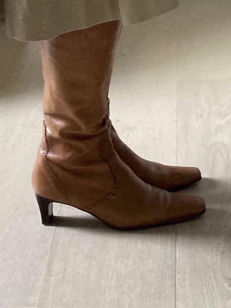 Boots cuir confortables Léa Soft taille 38, Vêtements | Femmes, Chaussures, Porté, Beige, Enlèvement
