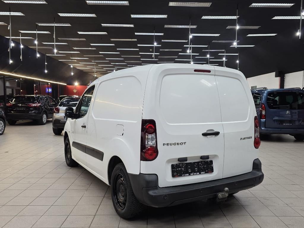 Peugeot Partner1.6 BlueHDi Pro 121*AIRCO*3 SIÈGES*REMORQUAGE, Autos, Peugeot, Achat, Euro 6, Entreprise, 5 portes