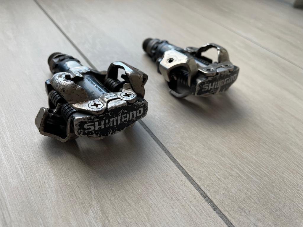 Pédales à clic Shimano PD-M520, Enlèvement ou Envoi, Utilisé, Pédalier ou Pédales, Schimano