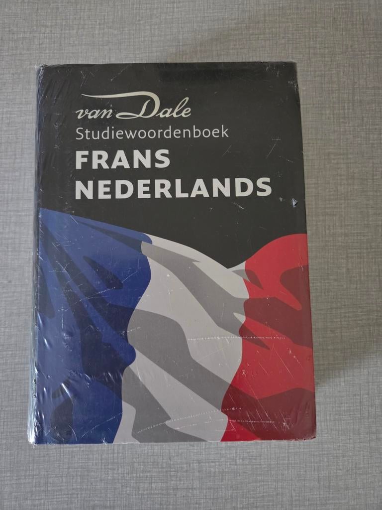 Nieuwe Van Dale Frans Nederlands, Boeken, Woordenboeken, Frans, Van Dale, Nieuw, Ophalen of Verzenden