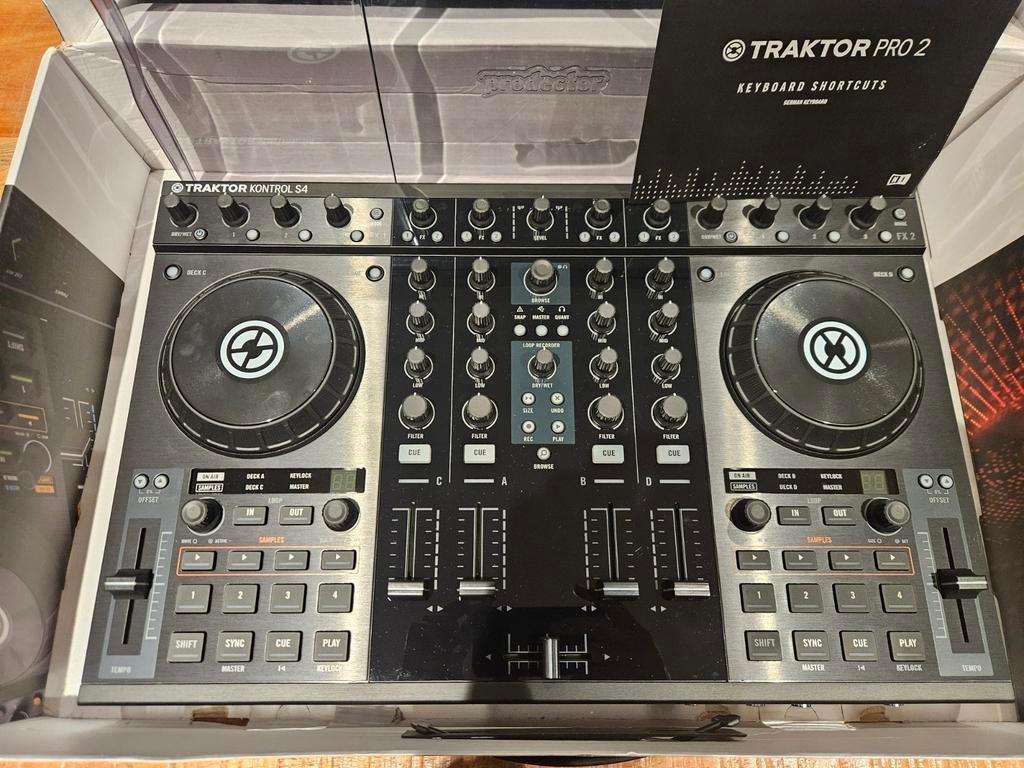 TRAKTOR KONTROL s4, Enlèvement
