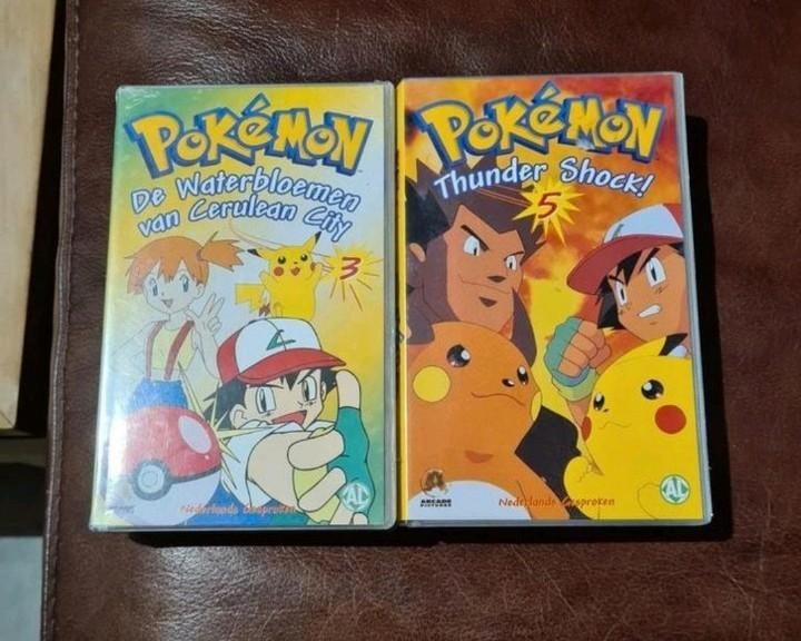 2 x ÉTUIS VHS Pokemon, Enlèvement ou Envoi, Comme neuf
