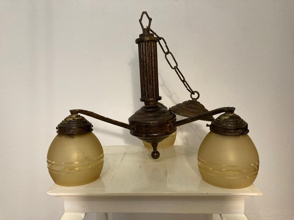 Antieke koperen luster met 3 armen en glazen kapjes, Antiek en Kunst, Ophalen